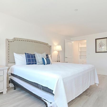 Downtown Plymouth Waterfront Luxury Condos Экстерьер фото
