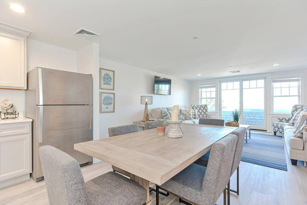 Downtown Plymouth Waterfront Luxury Condos Экстерьер фото