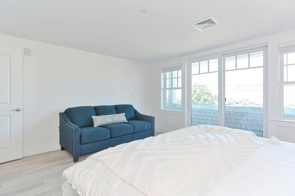 Downtown Plymouth Waterfront Luxury Condos Экстерьер фото